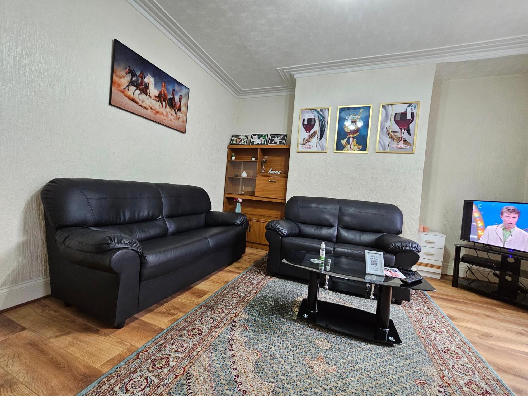 Отель Bright Sunny, Double Bed With Garden, Tv And Wi-Fi Лидс Экстерьер фото