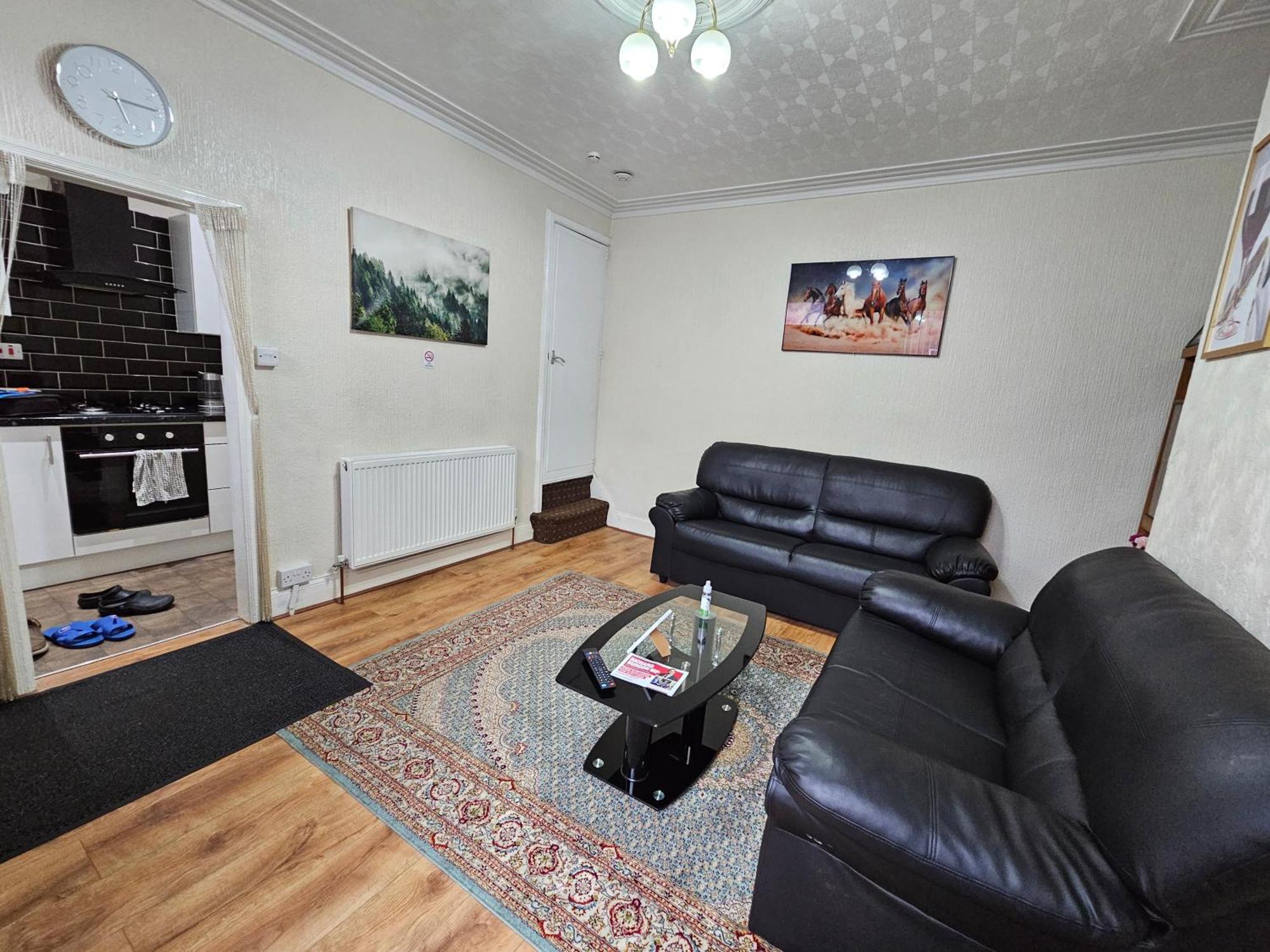 Отель Bright Sunny, Double Bed With Garden, Tv And Wi-Fi Лидс Экстерьер фото
