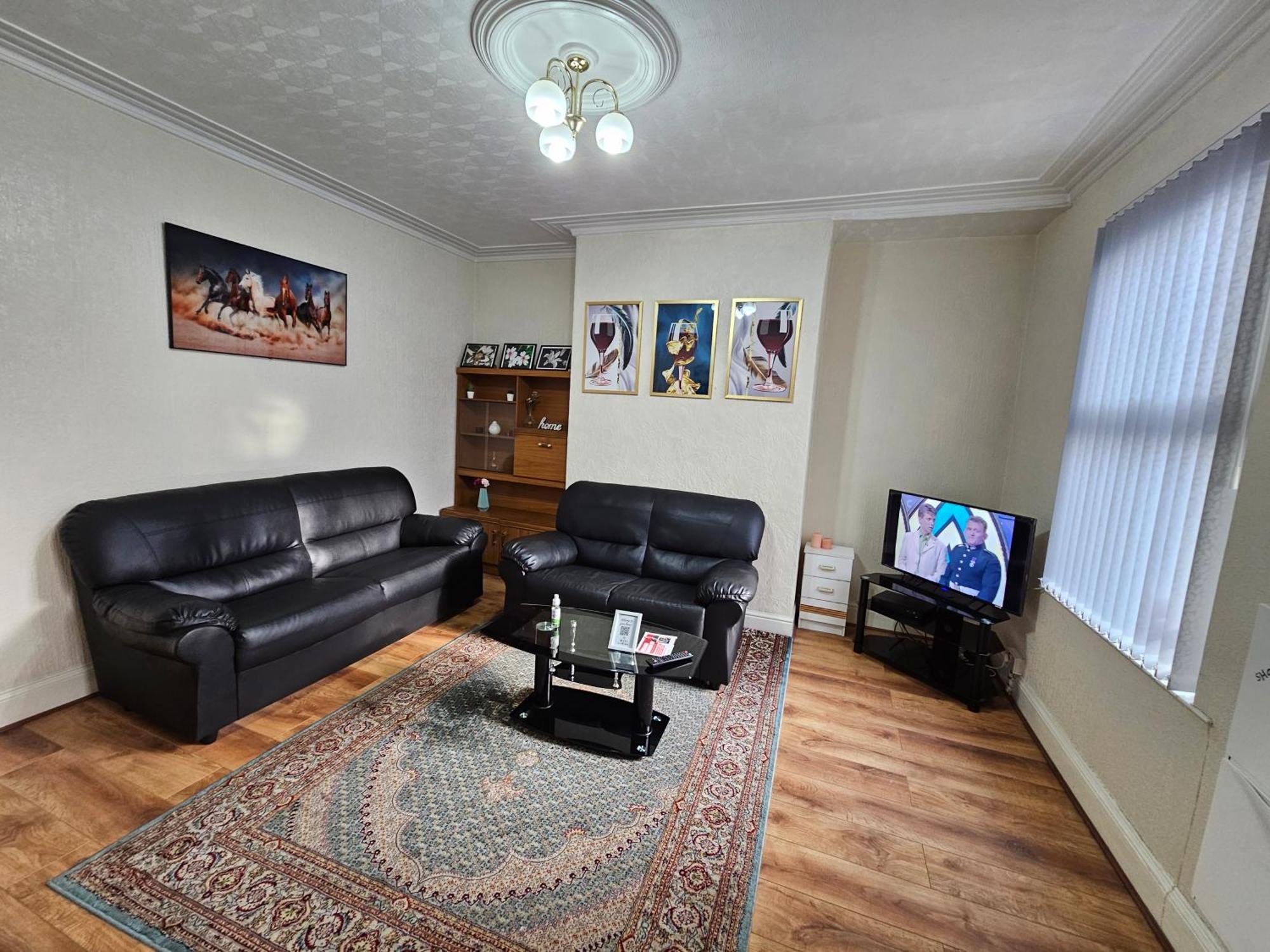 Отель Bright Sunny, Double Bed With Garden, Tv And Wi-Fi Лидс Экстерьер фото