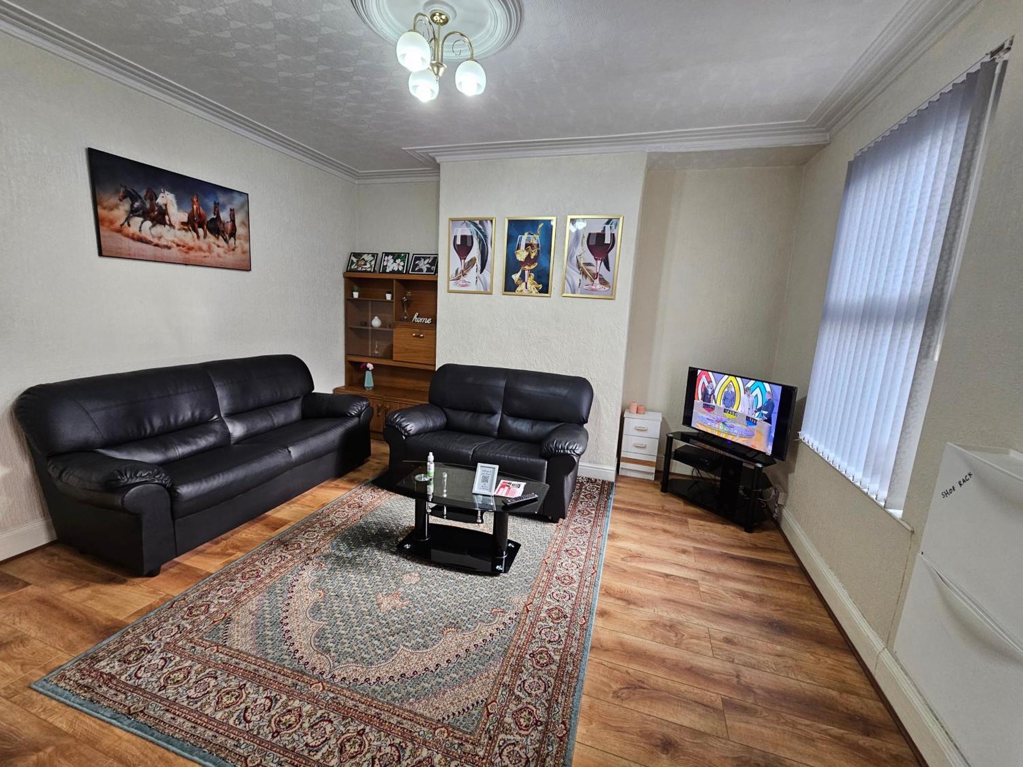 Отель Bright Sunny, Double Bed With Garden, Tv And Wi-Fi Лидс Экстерьер фото